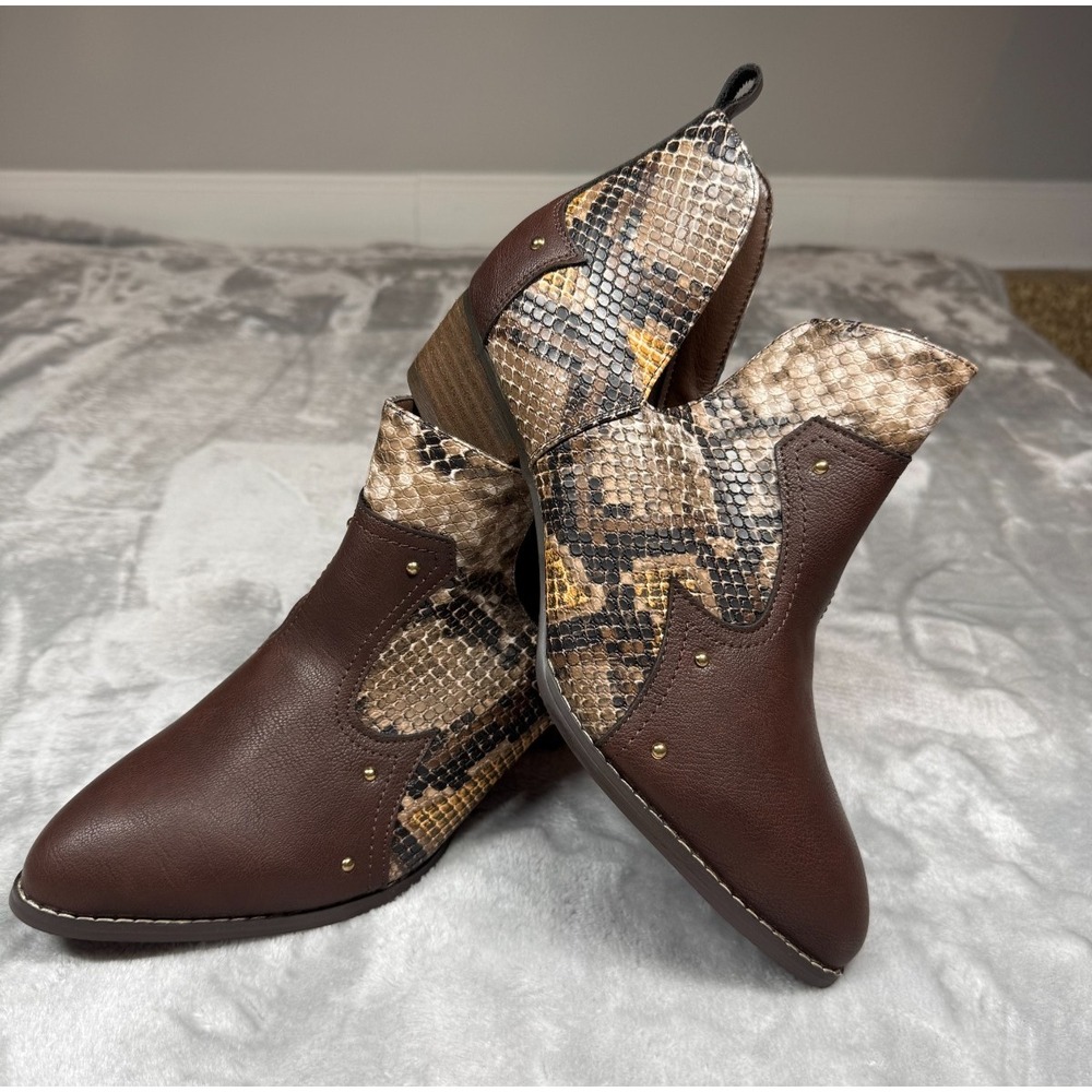 NWT C Comfort Est 1946 Brown Snakeskin Ankle Boots Pointed Toe Western Booties 9
